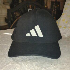 Black Adidas Aero ready cap.